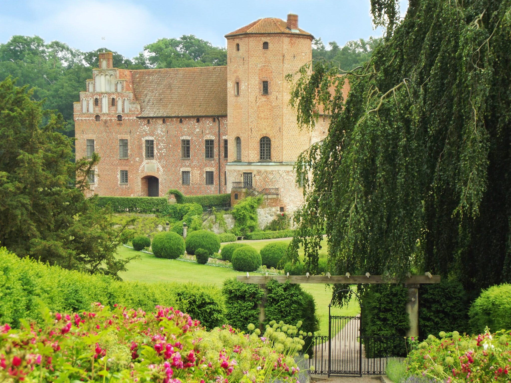 Torup Slott Vårens visningar av Torups slott drar igång - Skåne Plus