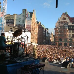 Ta en förhandstitt på planerna för årets Malmöfestival och se bilder från tidigare år