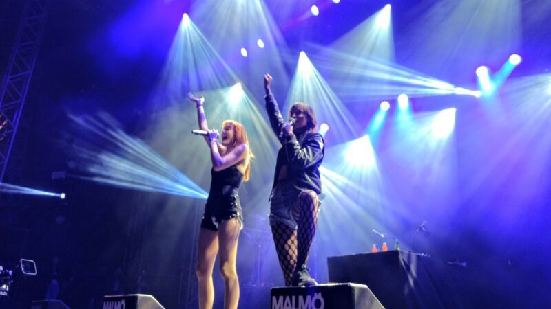 IMG_20170815_215314829_BURST000_COVER_TOP IMG_20170815_215314829_BURST000_COVER_TOP