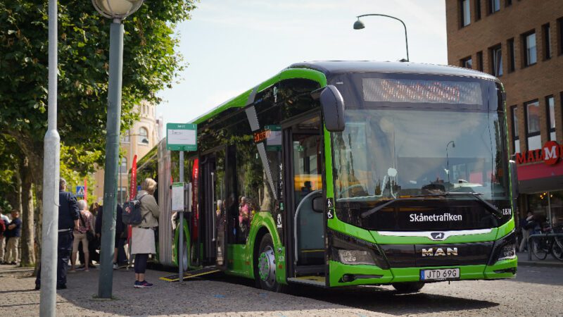 Klagomålen på nya busslinjerna och hållplatserna i Lund gör att man redan i oktober uppdaterar tidtabellerna