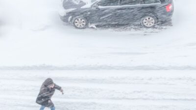 Kraftigt snöoväder drar in över Skåne