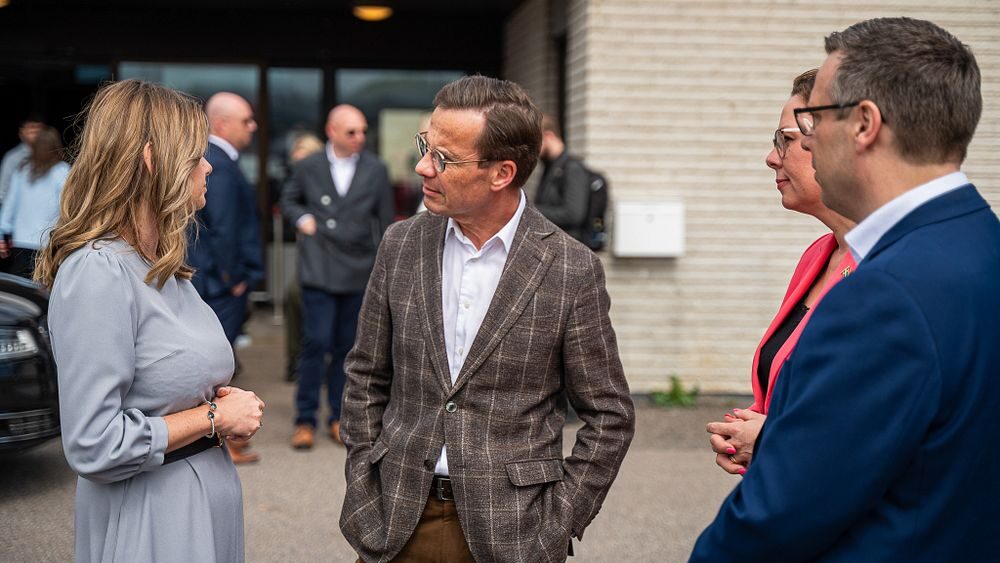 Statsminister Migrationsminister Besök 9875