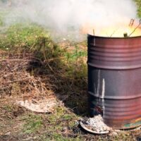 Får man elda trädgårdsavfall? – Vi reder ut