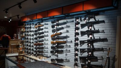 Politiska mord och mordförsök genom tiderna