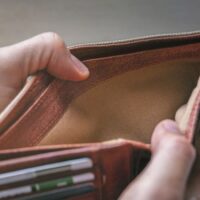 När inflationen rasar – varför märks det inte i plånboken?