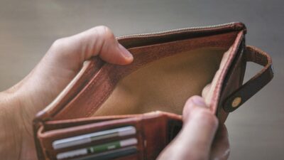 När inflationen rasar – varför märks det inte i plånboken?