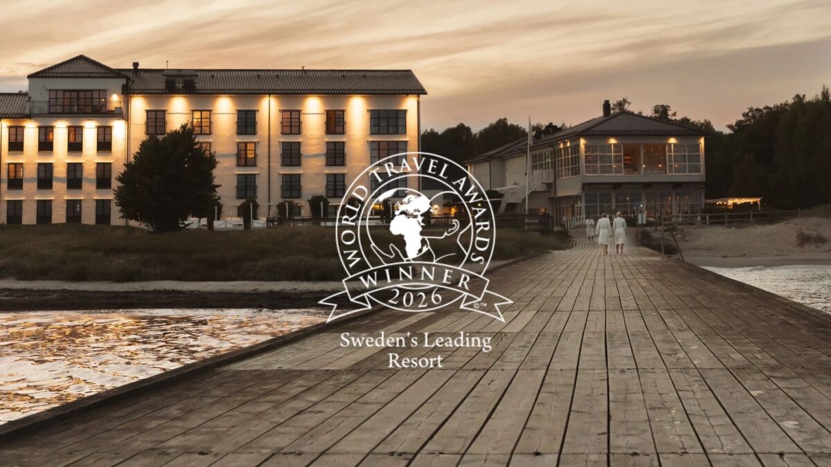 Ystad Saltsjöbad och badbryggan vid havet